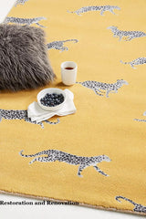 Handmade Cheetah Wool Area Rug - A Versatile Modern Traditional Design