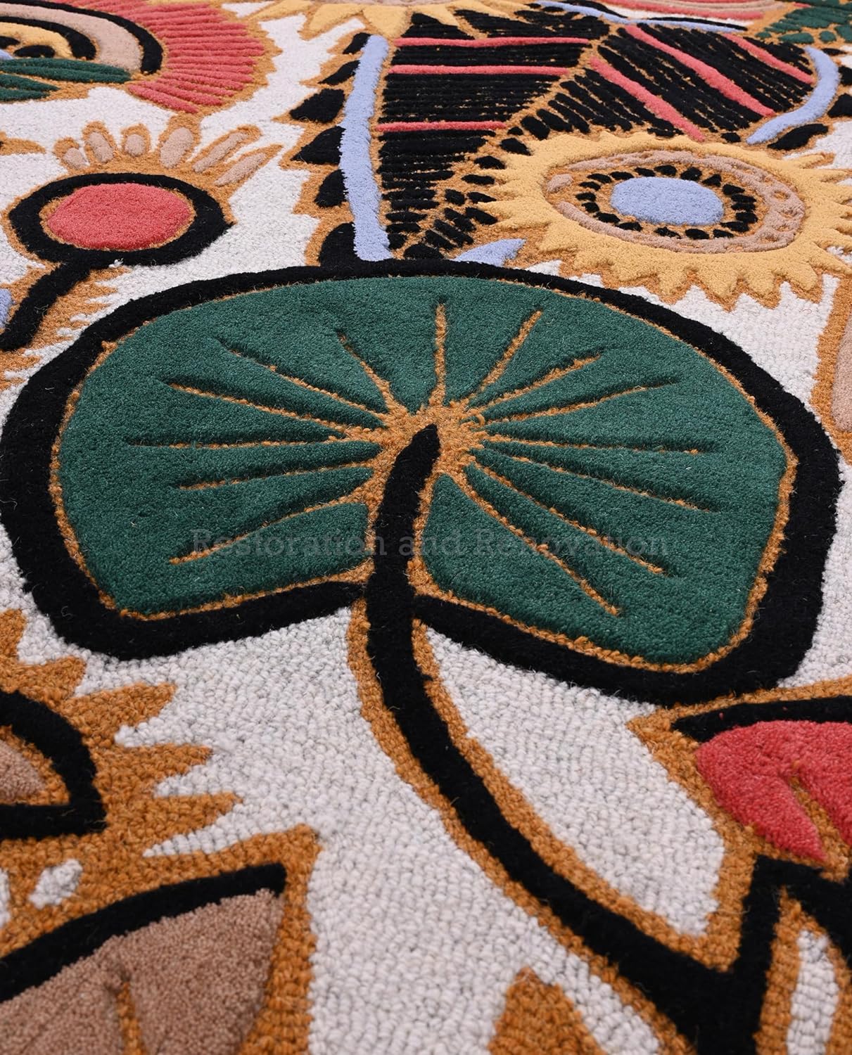 Handmade Artisan Floral and Geometric Pattern Wool Area Rug