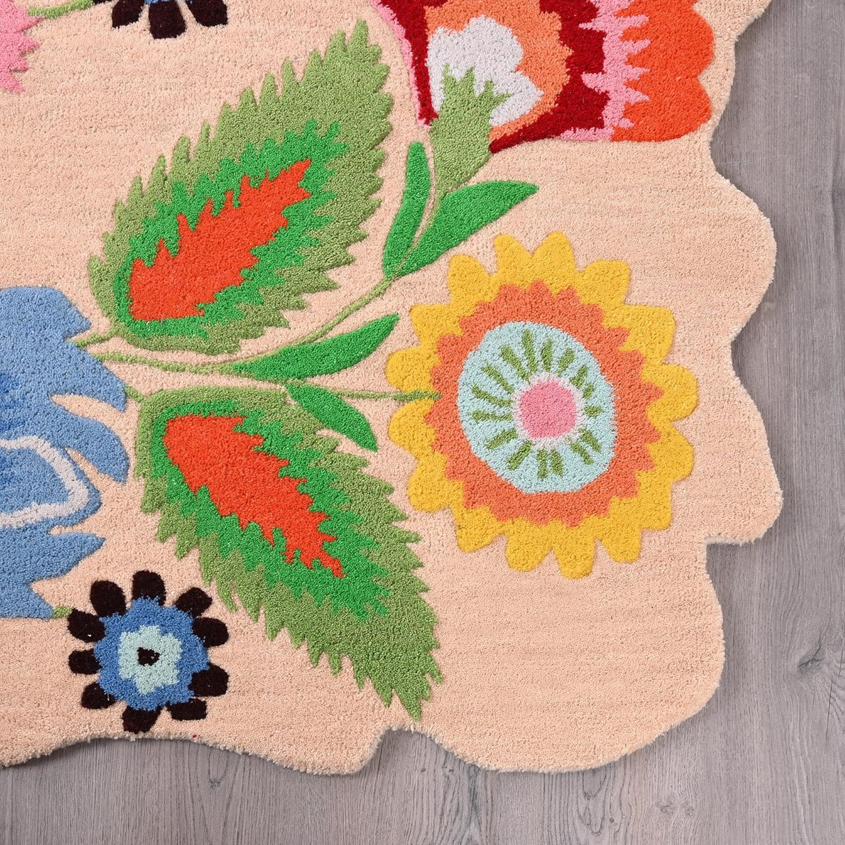 Handcrafted Colorful Floral Wool Area Rug