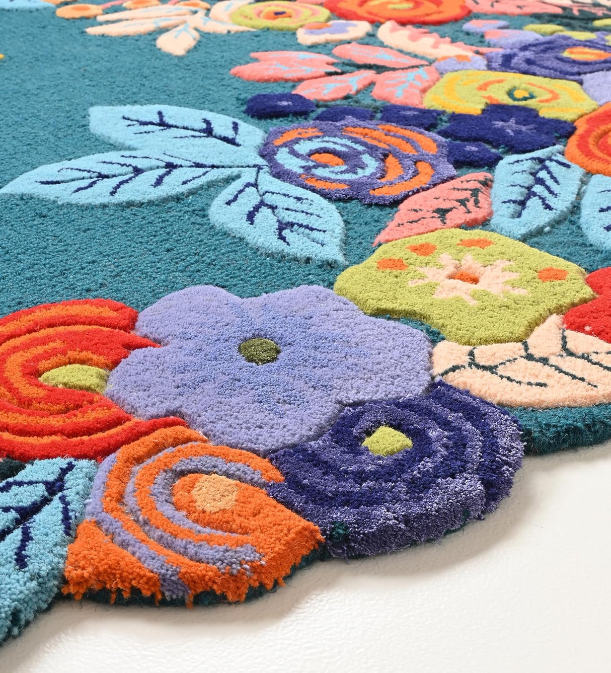 Handmade Floral Irregular Wool Area Rug