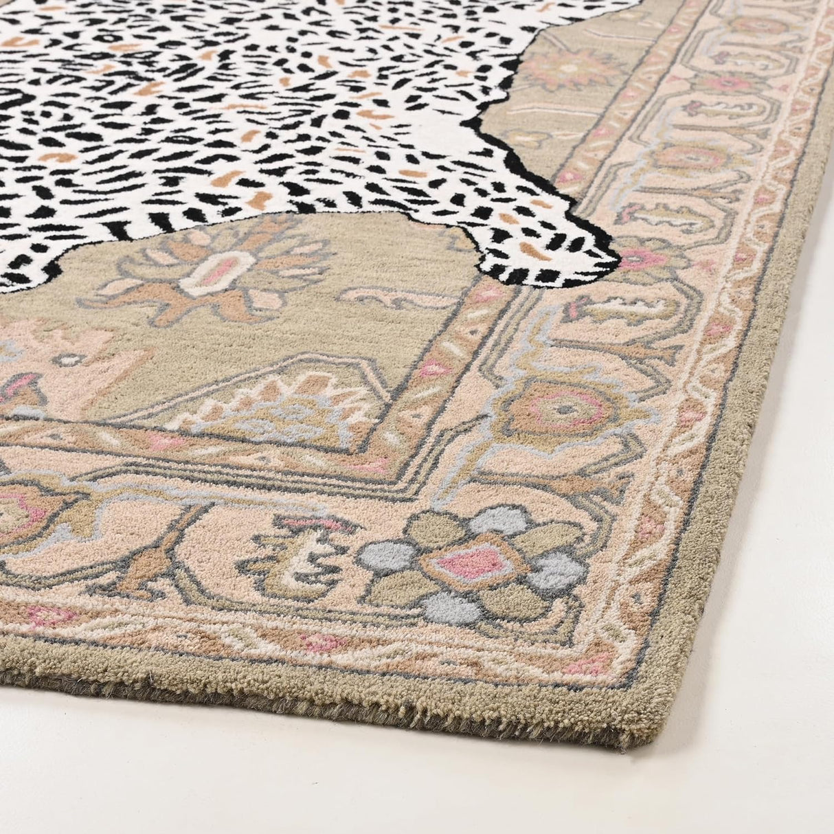 Handmade Leopard Wool Area Rug with Traditional Oushak Motif