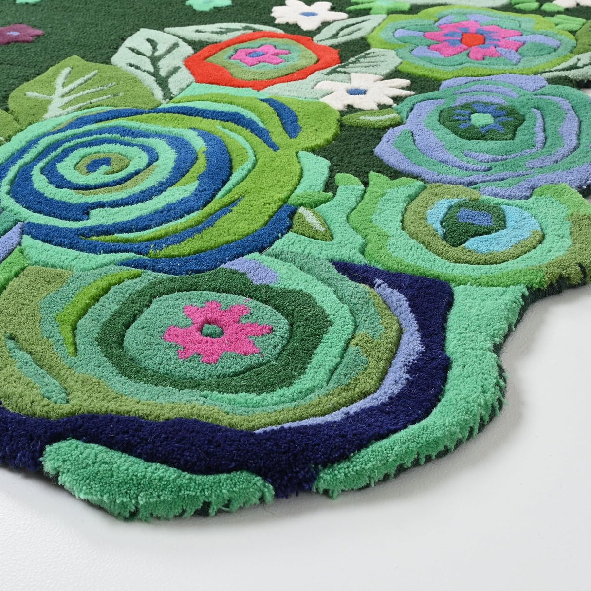 Handmade Colorful Roses Floral Wool Area Rug